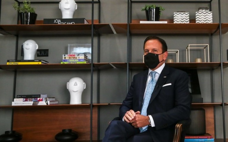 Nada justifica desprezo pela vida, diz Doria ao criticar aglomerações em praias