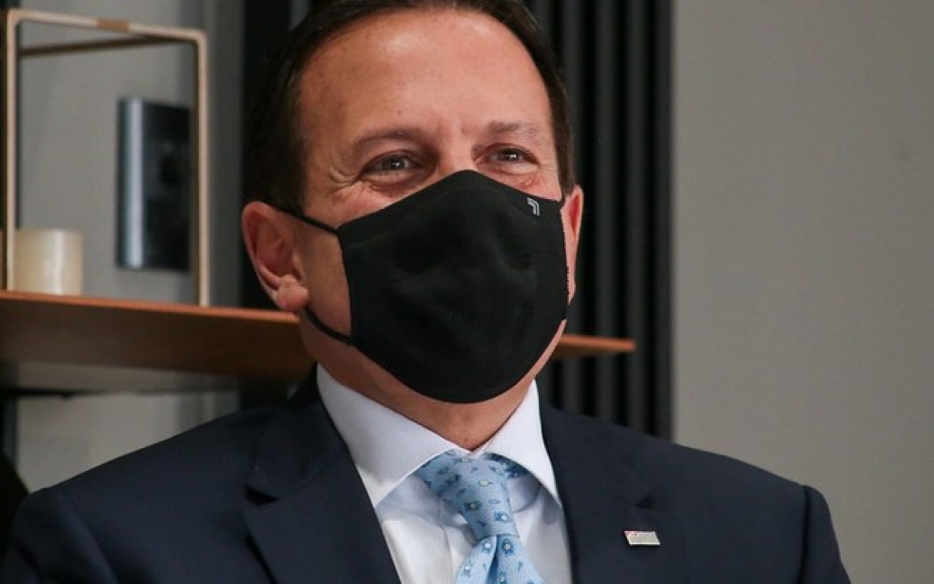 Doria cita produção "três vezes maior" do Butantan e volta a garantir vacinação Doria cita produção "três vezes maior" do Butantan e volta a garantir vacinação