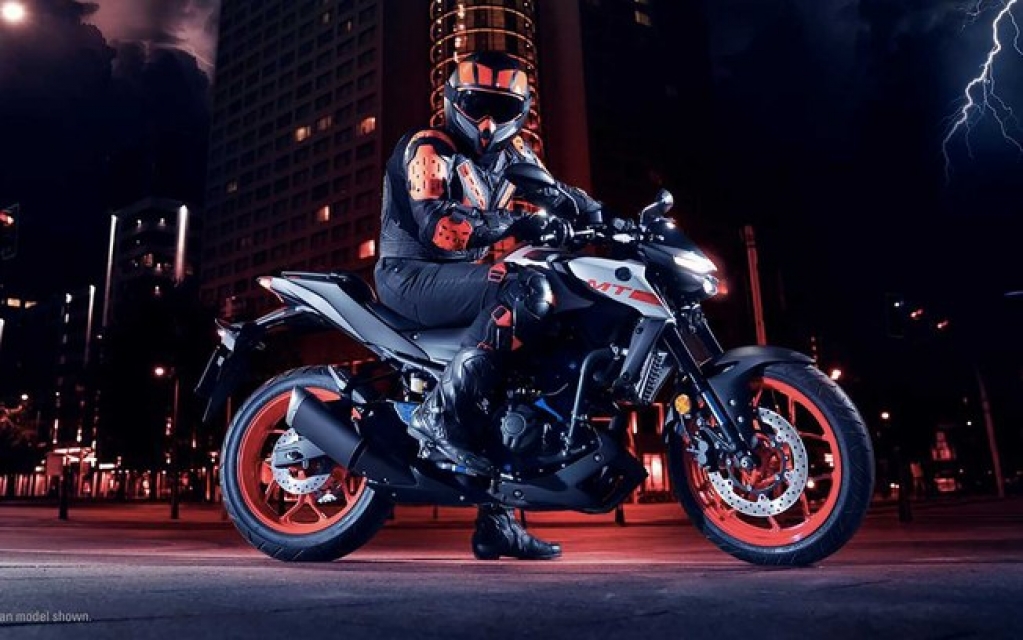 Yamaha MT-03 chega à linha 2021 com visual renovado, por R$ 25.490