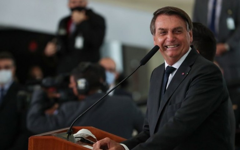 Bolsonaro dá mais dinheiro público do combate à pandemia a aliados