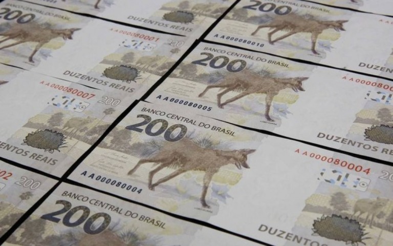 Cegos criticam nota de R$ 200 por falta de acessibilidade