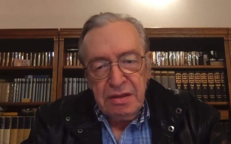 Bolsonaristas são psicóticos e "com Lula havia liberdade", diz Olavo de Carvalho