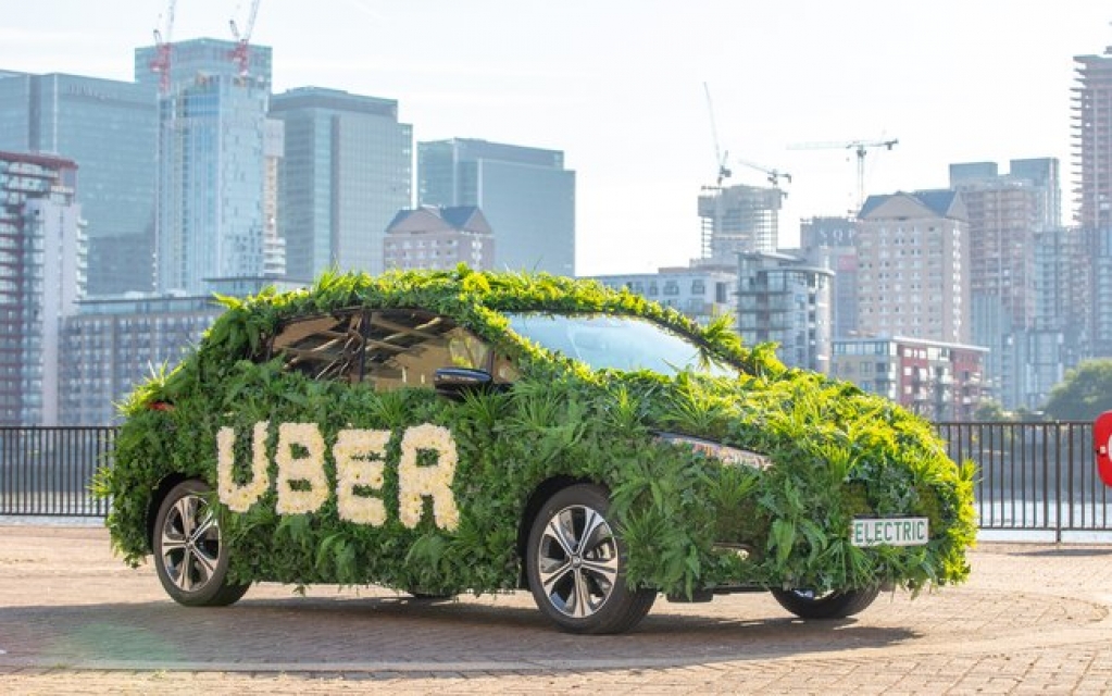 Conheça o projeto Uber Green, que utiliza carros elétricos