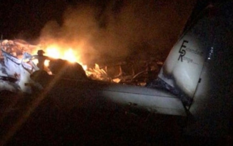 Avião cai com cocaína em área rural de São Paulo e 1 morre