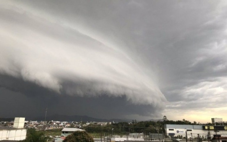 "Ciclone bomba" atinge estados do Sul e Sudeste hoje com ventos de até 90 km/h