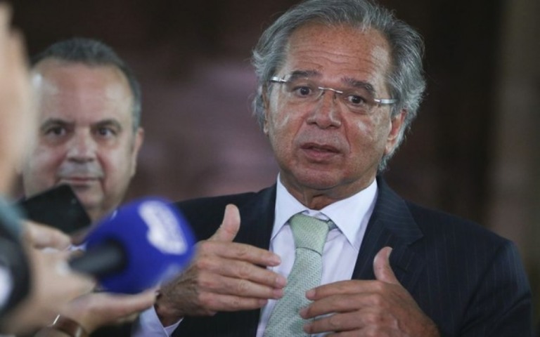 Guedes e Bolsonaro: entenda por que ministro está fraco mas não cai