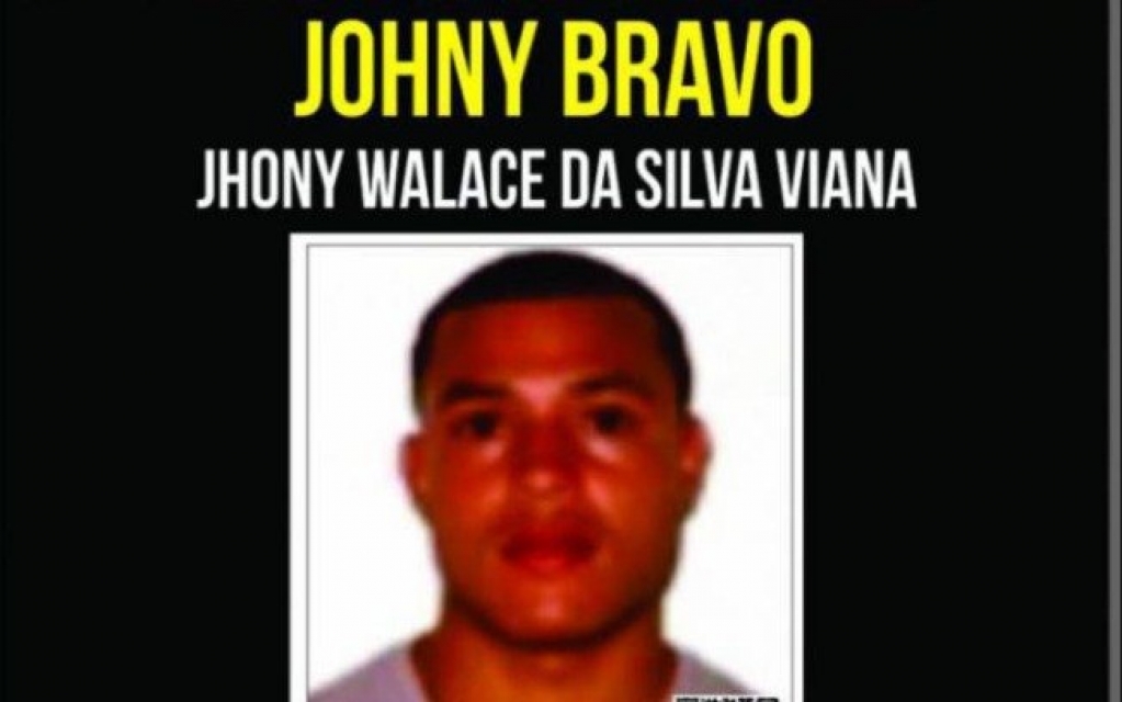 Traficante do desfile de fuzis em baile funk: quem é Johny Bravo e o que ele faz