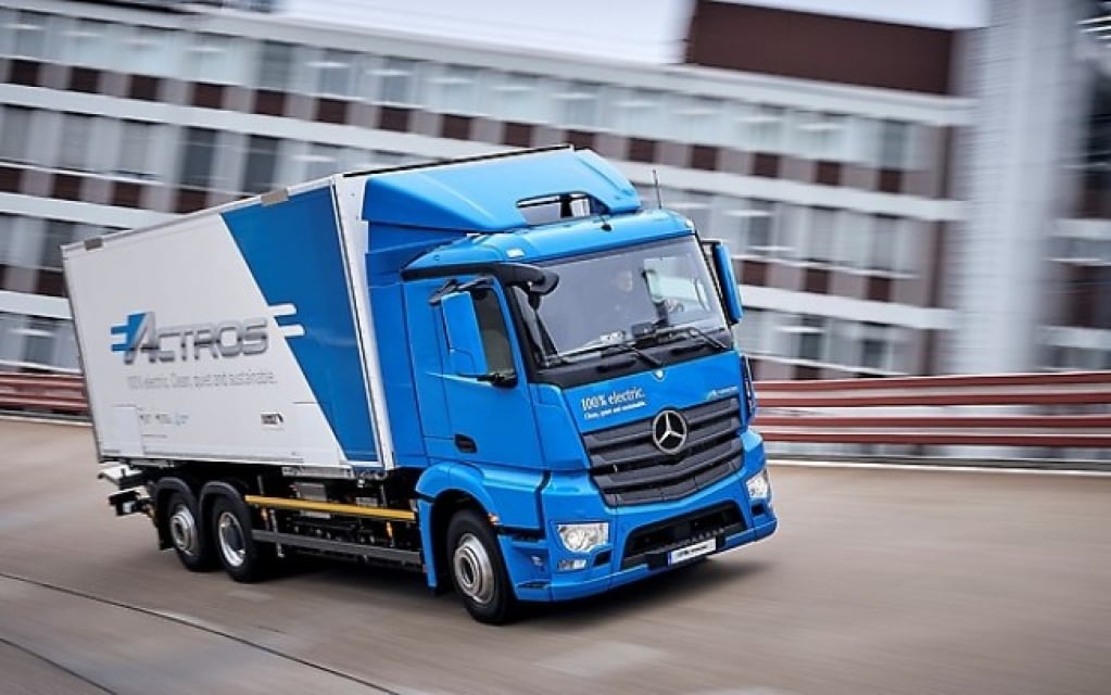 Veja os novos caminhões eletrificados de Mercedes-Benz e Scania