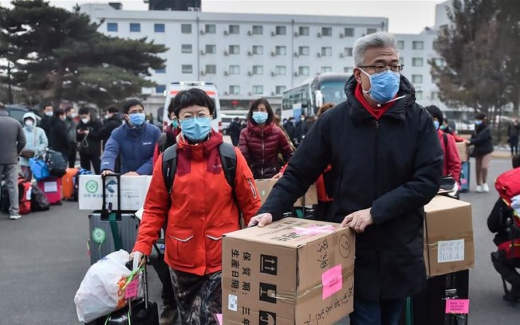 Bactéria que vazou de laboratório na China contamina mais de 3 mil pessoas