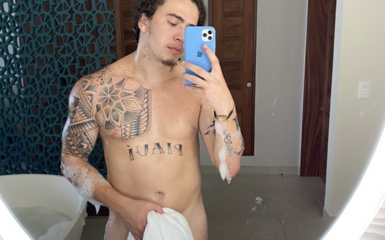 Whindersson Nunes posta nude em rede social e internet vai à loucura