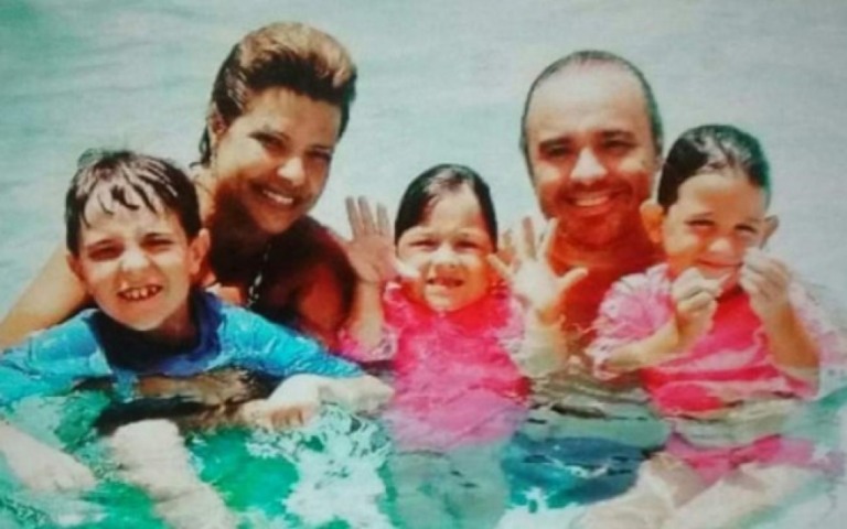 Documento pode provar união estável de Rose Miriam com Gugu