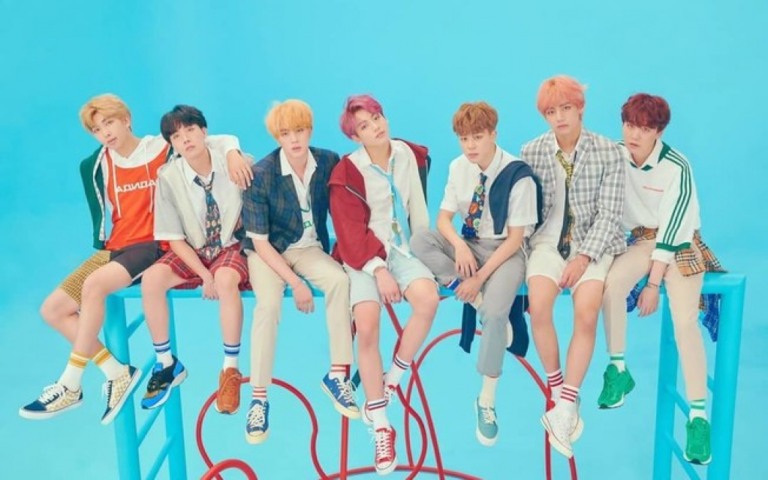 Fãs do BTS arrecadam dinheiro para financiar combate às queimadas no Pantanal