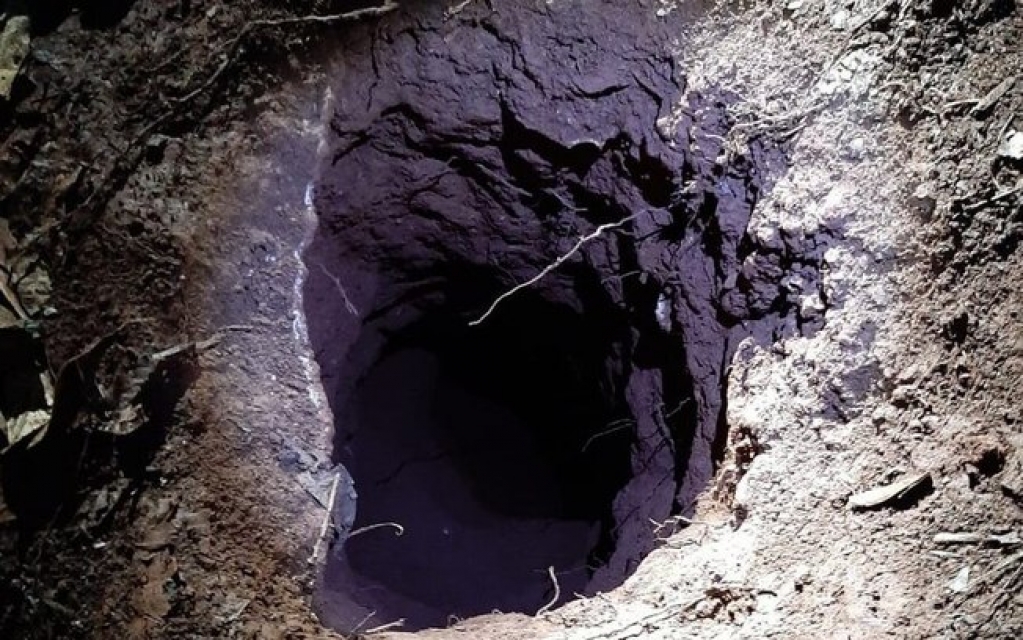 Mais de 30 detentos com Covid-19 usam túnel para fugir de cadeia no Paraná