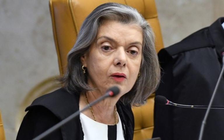 Ministra do STF Cármen Lúcia testa positivo para Covid-19