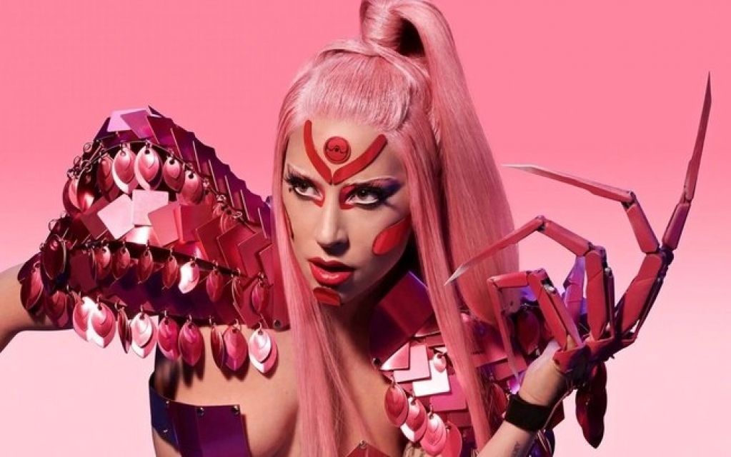 Lady Gaga: "Chromatica" alcança 1 bilhão de streams no Spotify Lady Gaga: "Chromatica" alcança 1 bilhão de streams no Spotify