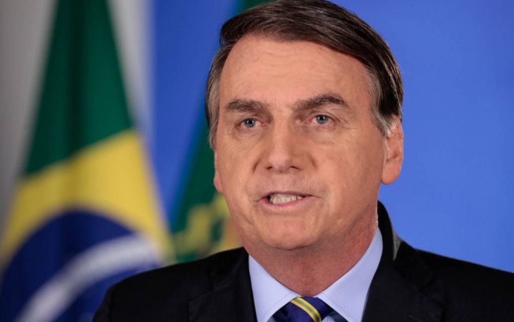 Bolsonaro evolui bem e já caminha, diz hospital Bolsonaro evolui bem e já caminha, diz hospital