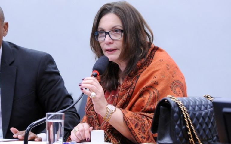 Bia Kicis depõe à PF em inquérito sobre atos antidemocráticos