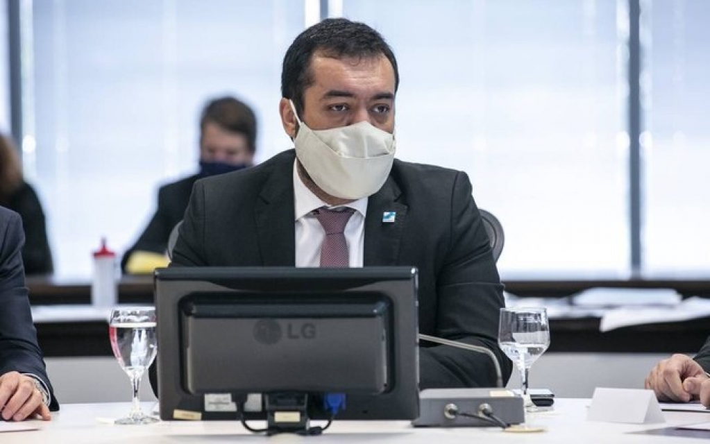 Ex-secretário da Saúde do Rio afirma que governador em exercício recebia propina