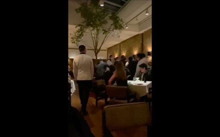Vídeo: médico faz confusão em restaurante por conta do horário de funcionamento