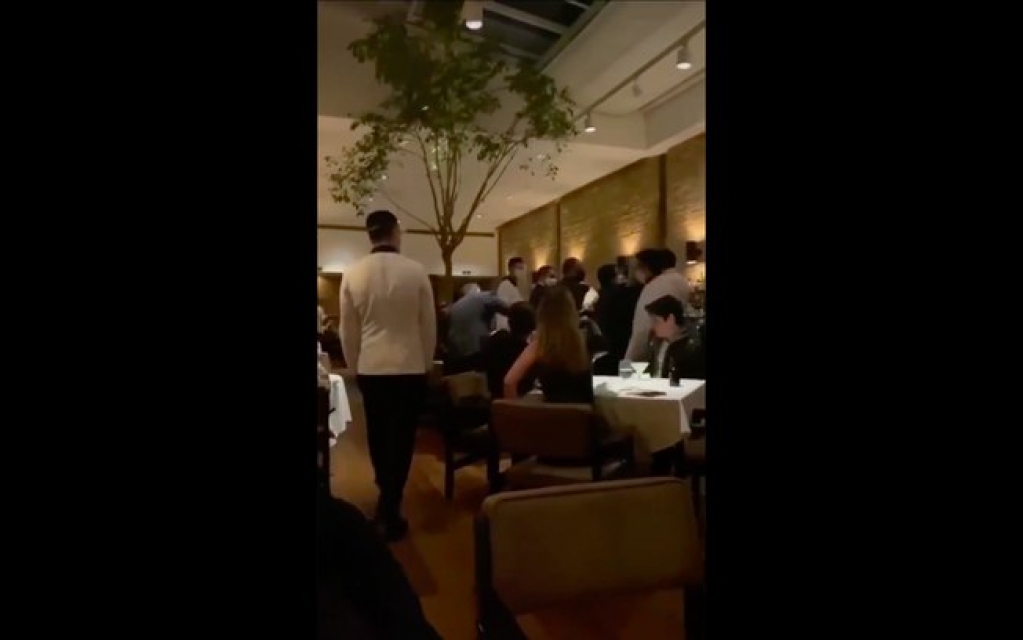 Vídeo: médico faz confusão em restaurante por conta do horário de funcionamento