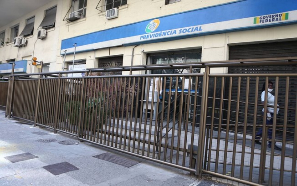 Prova de vida do INSS é adiada para 31 de outubro