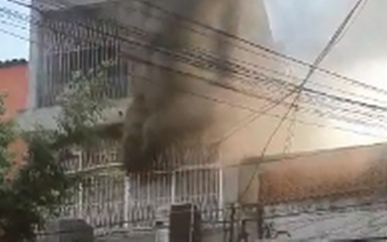 Explosão em loja de armas deixa um morto e quatro feridos no RJ