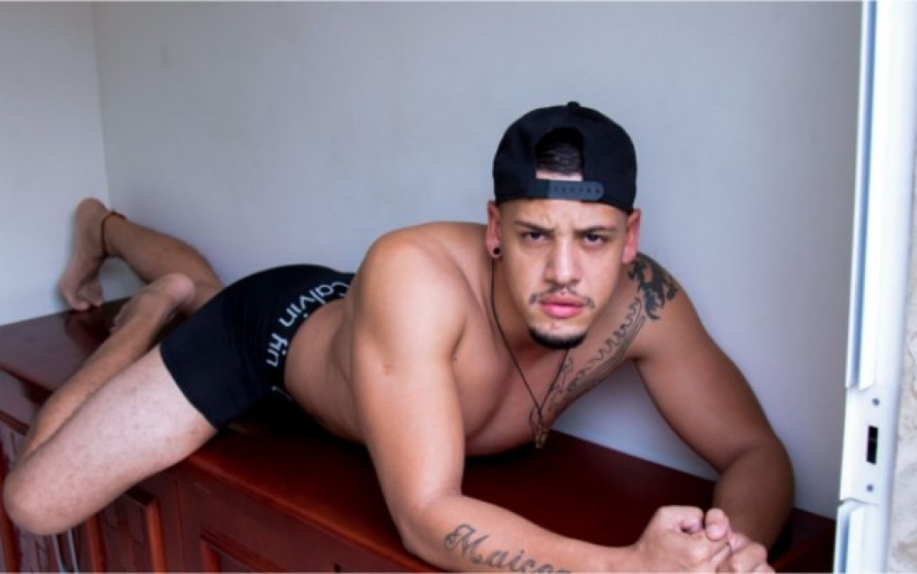 Morre ex-ator pornô brasileiro aos 26 anos Morre ex-ator pornô brasileiro aos 26 anos