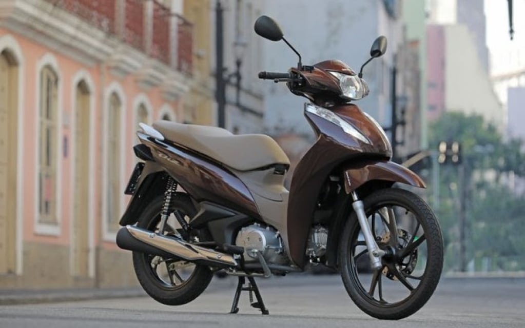 Honda Biz 125 entra na linha 2021 a partir de R$ 10.590