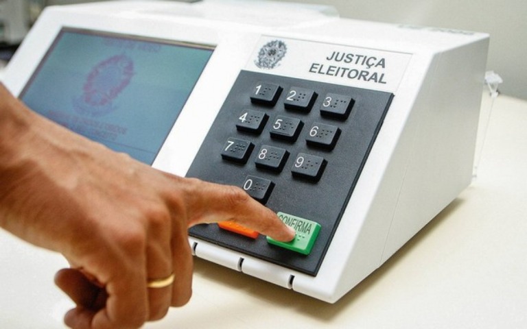 TSE inclui em normas eleitorais medidas sanitárias contra a Covid-19