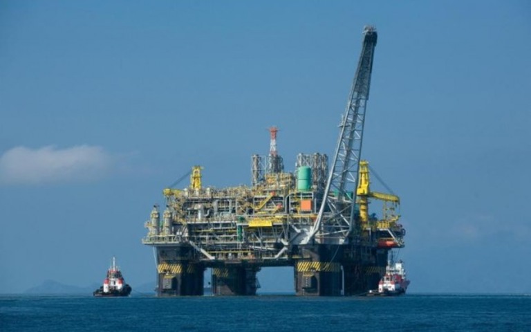 Petrobras pode vender refinarias, autoriza STF