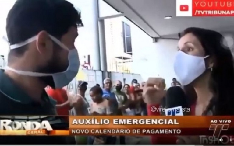 Repórter é empurrada e briga com funcionário da Caixa: "Não pode fazer isso"