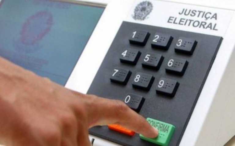 STF aprova verba proporcional para negros nas eleições municipais
