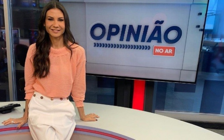 Bolsonaristas pedem cabeça de jornalista na RedeTV: "Esquerdopata!"