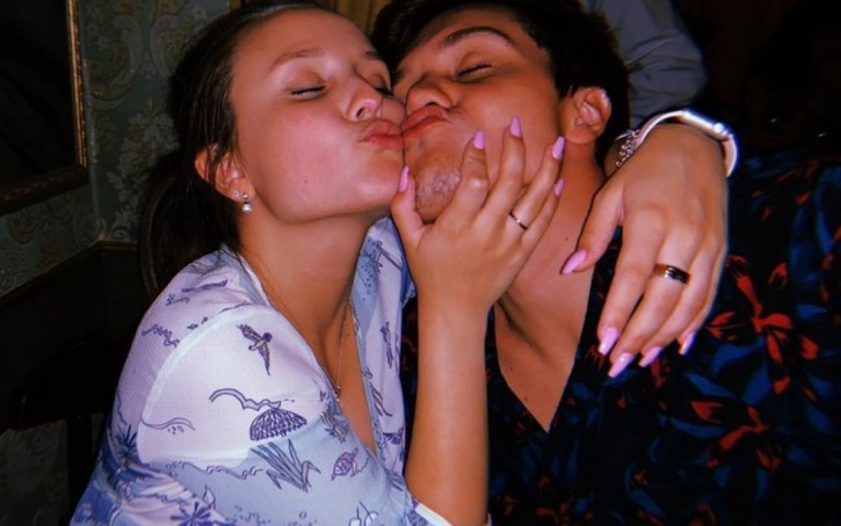 Larissa Manoela e Leo Cidade deixam de se seguir e fãs especulam fim do namoro