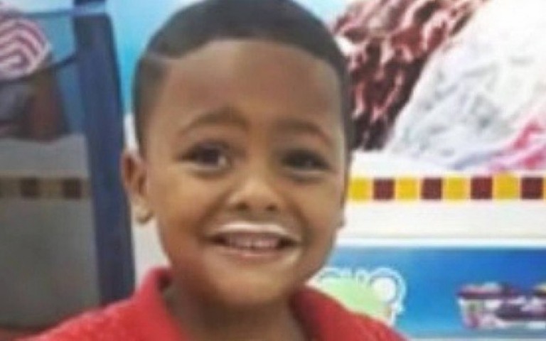 Maquinista de trem que atropelou menino deve ser ouvido pela polícia