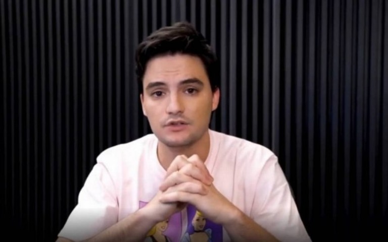 Felipe Neto volta a exigir que influenciadores não se calem