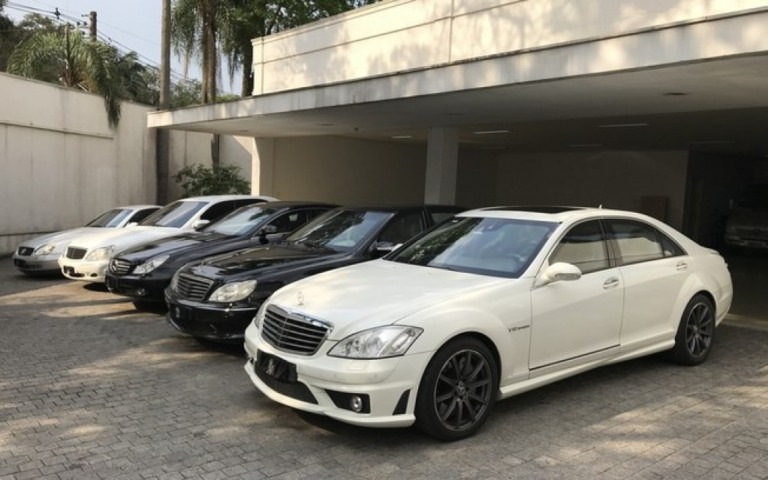 Fomos conhecer a coleção de Mercedes da Hebe; assista ao vídeo