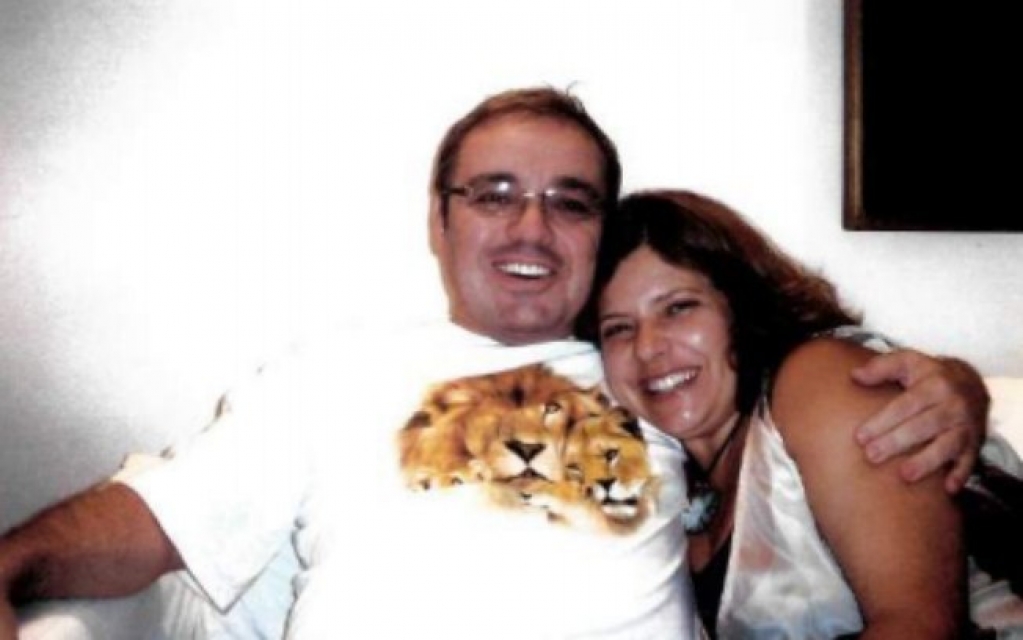 Viúva de Gugu posta foto com ele e web reage: "Você fez esse homem feliz" Viúva de Gugu posta foto com ele e web reage: "Você fez esse homem feliz"