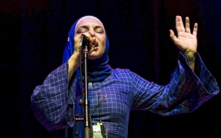 Sinead O’Connor desabafa nas redes sociais: "Estou morrendo de fome"