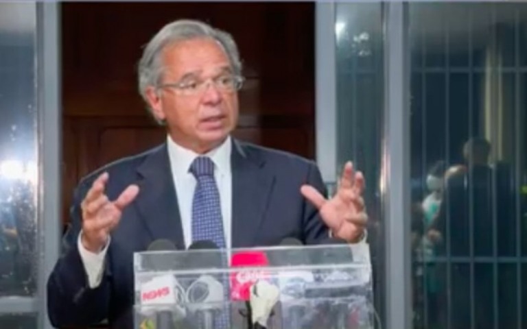 Guedes: "Perdemos apenas 1 milhão de empregos"; IBGE fala em 11,5 milhões