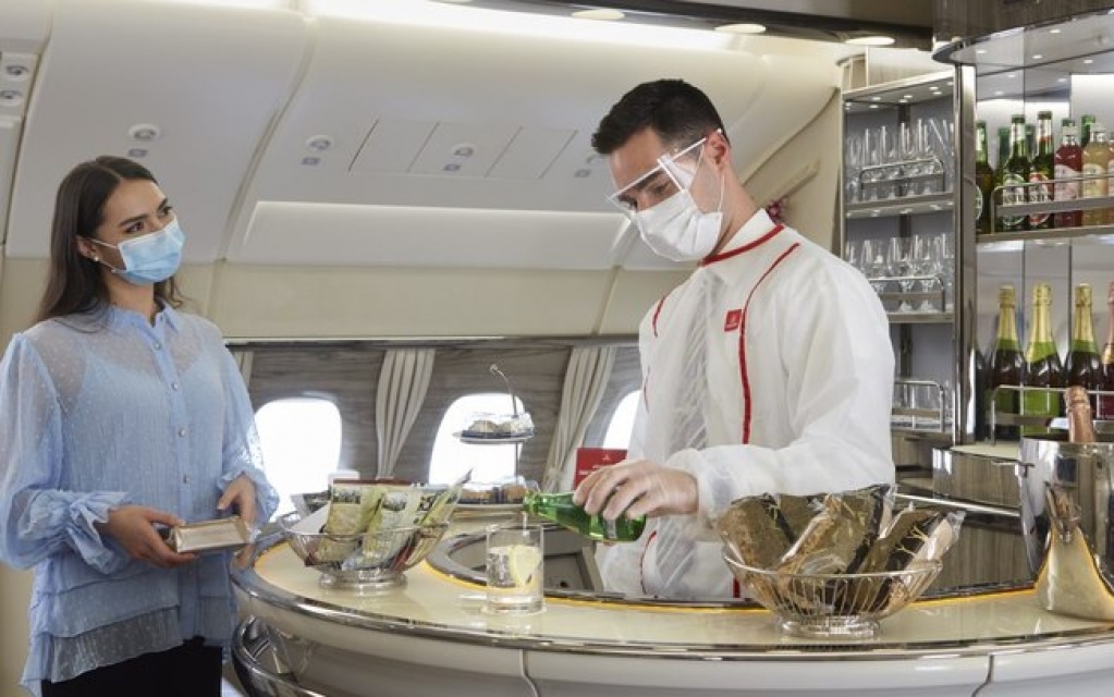 Emirates volta oferecer experiências exclusivas a bordo; confira o que muda Emirates volta oferecer experiências exclusivas a bordo; confira o que muda