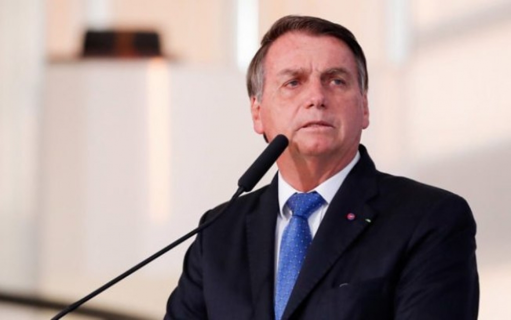 Bolsonaro diz que Coronavac "não será comprada" pelo governo