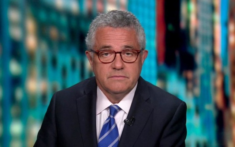 Comentarista da CNN polemiza ao se masturbar em conferência no Zoom