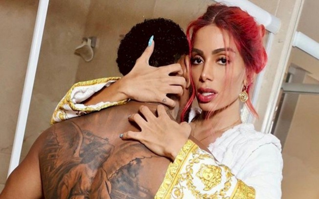 Anitta realiza ensaio sensual com Nego do Borel no Instagram Anitta realiza ensaio sensual com Nego do Borel no Instagram