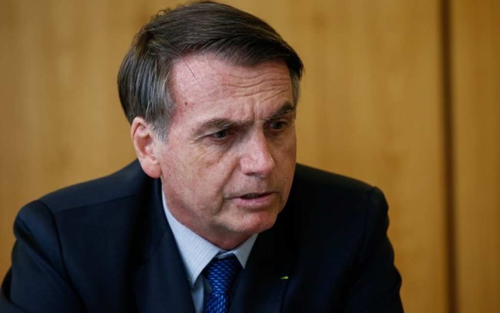 "Eu não vou tomar vacina", diz Bolsonaro em entrevista sobre CoronaVac