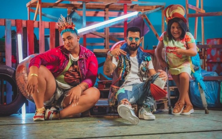 Dennis lança "Novo Normal" com participações de Don Juan e Jon Ferreira