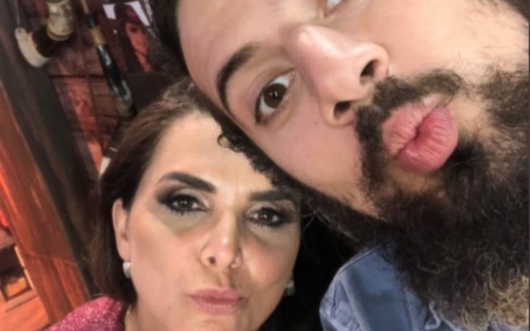 Cartolouco posta selfie com Luiza Ambiel: "Mozão"
