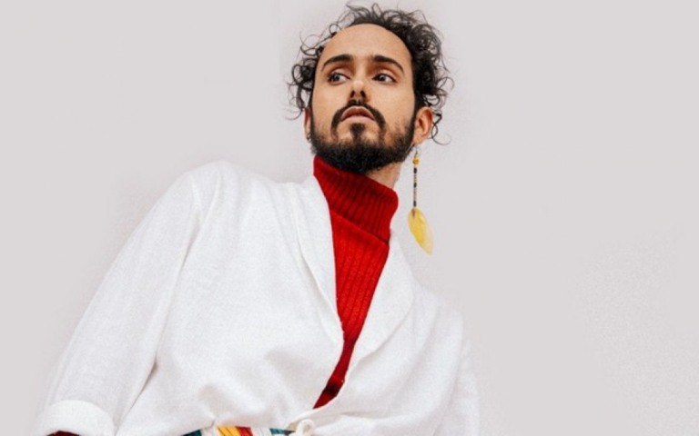 Kafé lança álbum acústico "Voz e Violão" com faixas acompanhadas de clipe