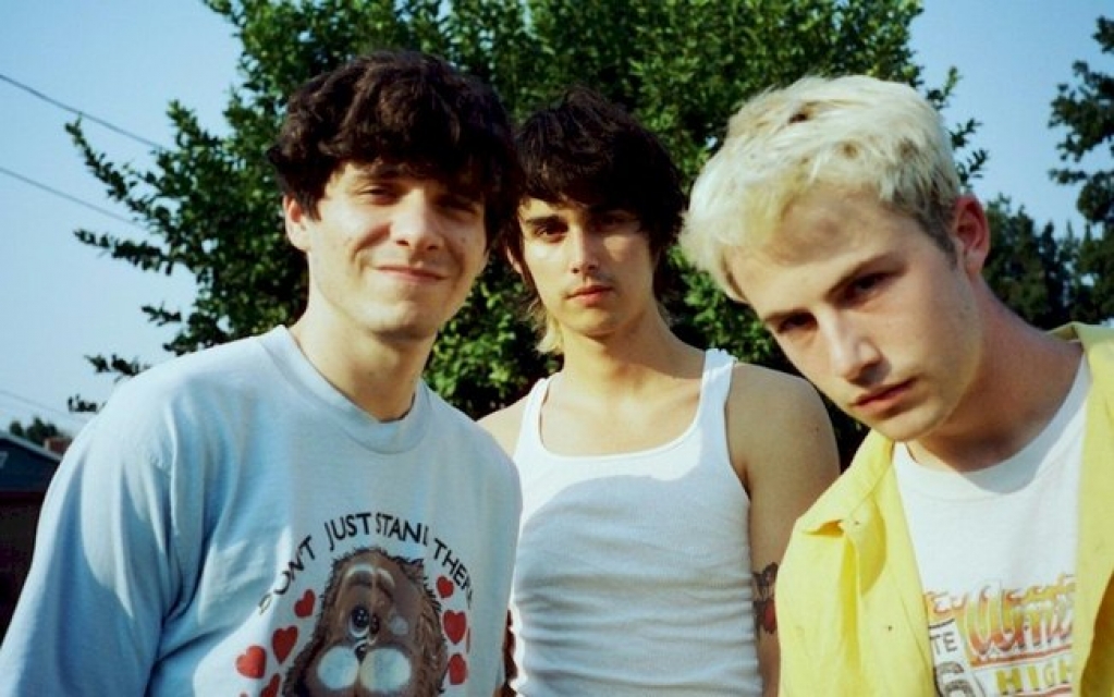 Wallows lança EP "Remote", produzido durante a quarentena Wallows lança EP "Remote", produzido durante a quarentena