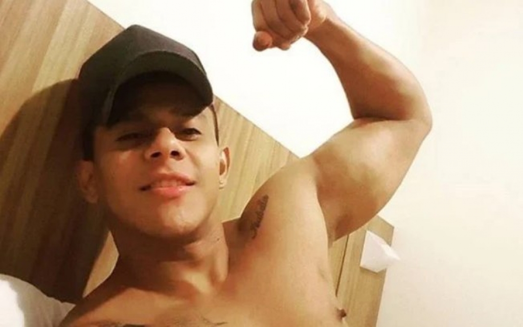 Polícia prende ator pornô acusado de aplicar o golpe do "boa noite, Cinderela"